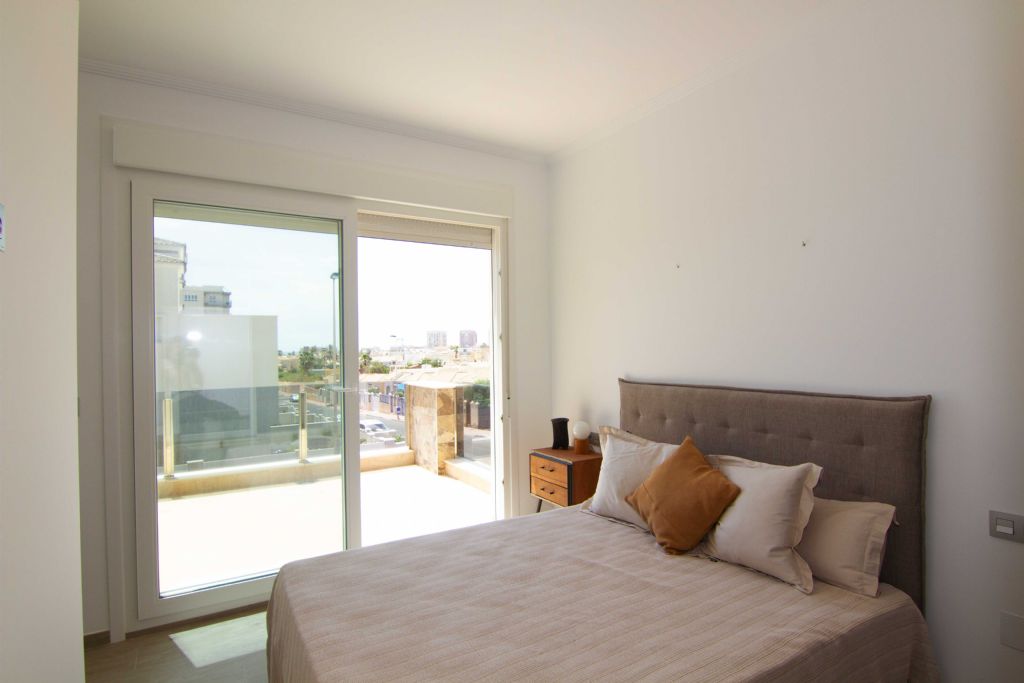 Villa en Venta en Alicante (Torrevieja) Ref.:ON-104 Foto 13