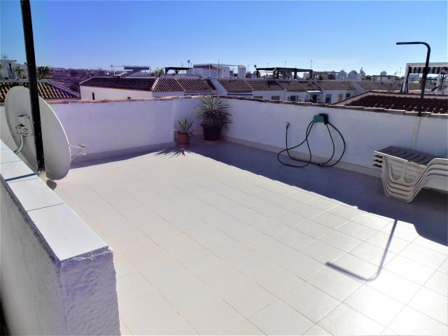 Bungalow en Venta en Alicante (Torrevieja) Ref.:252 Foto 8